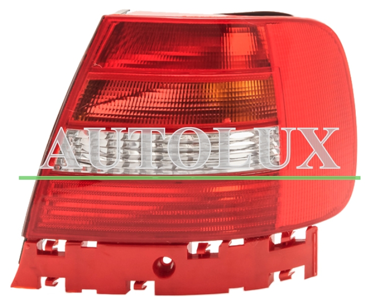 Piloto trasero audi a4 1999-2001 sedan / derecho.  Referencia OE:8D0945096G