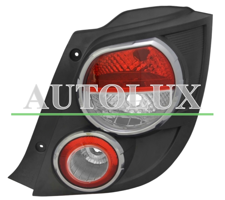 Piloto trasero chevrolet aveo 2011-2016 3/5 puertas / base negra / embellecedor cromado / derecho.  Referencia OE:96831068