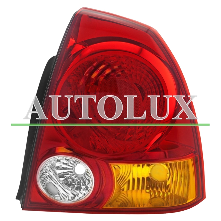 Piloto trasero hyundai accent 2003-2007 4 puertas / derecho.  Referencia OE:92420