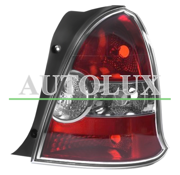 Piloto trasero hyundai accent 2007-2011 3 puertas / derecho.  Referencia OE:924021E221