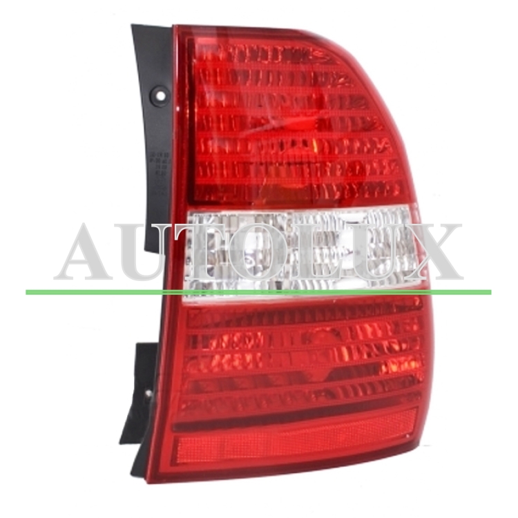 Piloto trasero kia sportage 2007-2009 blanco / derecho.  Referencia OE:924021F011