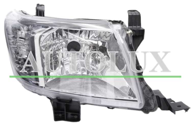 Faro delantero toyota hilux 2011-2016 modelo vigo / derecho.  Referencia OE:811100K440