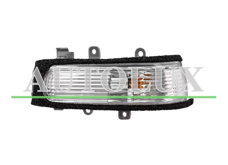 Piloto de espejo TOYOTA Hilux 2016-2021 izquierdo - Ref. OE: 81740 Piloto espejo retrovisor toyota hilux 2016-2021 izquierdo. Referencia OE:81740