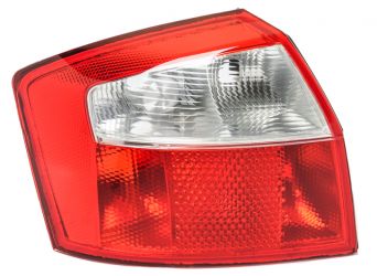 PILOTO TRASERO AUDI A4 2001-2005 SEDAN / IZQUIERDO