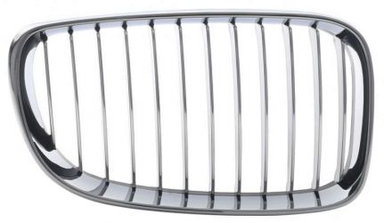 REJILLA BMW SERIE 1 (E81-E87) 2007-2012 FRENTE / MARCO CROMADO / LAMAS NEGRAS / CROMADAS / DERECHA