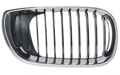 REJILLA BMW SERIE 3 (E46) 2001-2005 FRENTE MARCO CROMADO / LAMAS NEGRAS / DERECHA