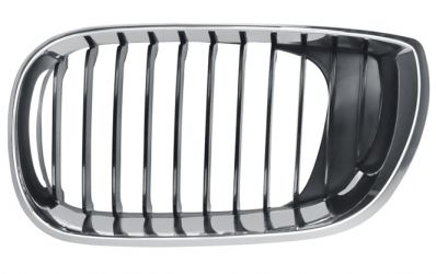 REJILLA BMW SERIE 3 (E46) 2001-2005 FRENTE MARCO CROMADO / LAMAS NEGRAS / IZQUIERDA
