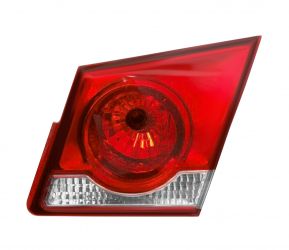 PILOTO TRASERO CHEVROLET CRUZE 2009-2012 4 PUERTAS / INTERIOR / DERECHO