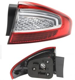 PILOTO TRASERO FORD MONDEO 2010-2014 5 PUERTAS / EXTERIOR / LED / DERECHO