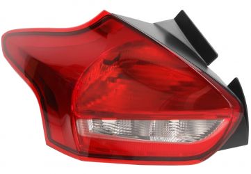 PILOTO TRASERO FORD FOCUS 2015-2018 5 PUERTAS / IZQUIERDO