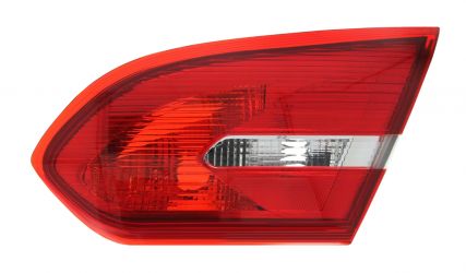 PILOTO TRASERO FORD FOCUS 2015-2018 4 PUERTAS / INTERIOR / DERECHO