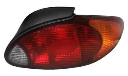 PILOTO TRASERO HYUNDAI LANTRA 1999-2001 DERECHO