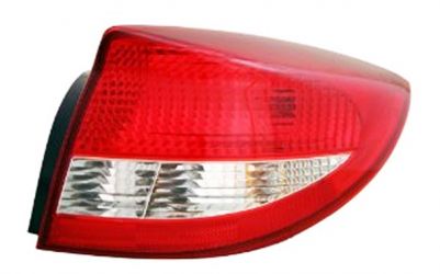 PILOTO TRASERO KIA RIO 2003-2006 4 PUERTAS / DERECHO