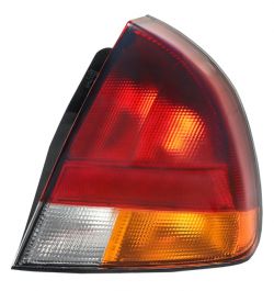 PILOTO TRASERO MITSUBISHI CARISMA 1995-1999 EXTERIOR / DERECHO