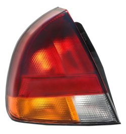 PILOTO TRASERO MITSUBISHI CARISMA 1995-1999 EXTERIOR / IZQUIERDO