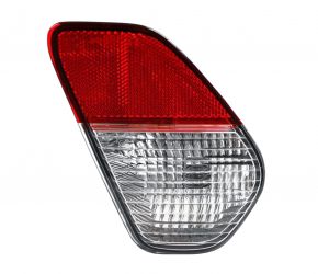 PILOTO TRASERO MITSUBISHI OUTLANDER 2015-2018 PARACHOQUES TRASERO / MARCHA ATRAS / DERECHO