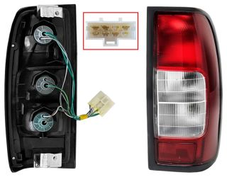 PILOTO TRASERO NISSAN NAVARA 1997-2002 CONECTOR 8 / DERECHO