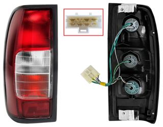 PILOTO TRASERO NISSAN NAVARA 1997-2002 CONECTOR 8 / IZQUIERDO