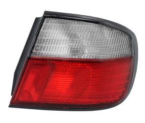 PILOTO TRASERO NISSAN PRIMERA 1996-1999 4 PUERTAS / BLANCO / DERECHO