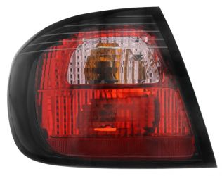 PILOTO TRASERO NISSAN PRIMERA 1999-2002 4 PUERTAS / IZQUIERDO
