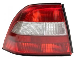 PILOTO TRASERO OPEL VECTRA B 1996-1999 4/5 PUERTAS / BLANCO / IZQUIERDO