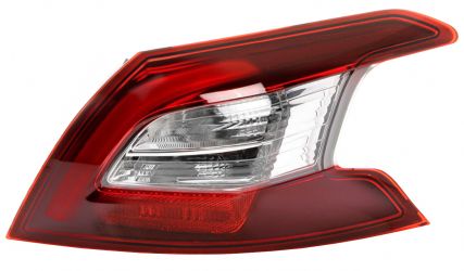 PILOTO TRASERO PEUGEOT 308 2013-2017 EXTERIOR / DERECHO