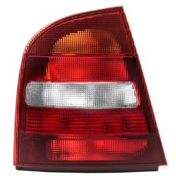 PILOTO TRASERO SKODA OCTAVIA 1997-2000 SEDAN / IZQUIERDO