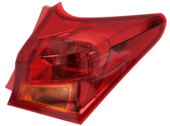 PILOTO TRASERO TOYOTA AURIS 2013-2015 EXTERIOR / 3/5 PUERTAS / LED / DERECHO