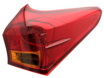 PILOTO TRASERO TOYOTA AURIS 2013-2015 EXTERIOR / FAMILIAR / LED / DERECHO