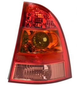PILOTO TRASERO TOYOTA COROLLA 2004-2007 COMBI / DERECHO