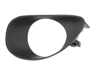 REJILLA TOYOTA YARIS 2006-2009 PARACHOQUES DELANTERO / CON ANTNINIEBLA / IZQUIERDA