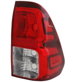PILOTO TRASERO TOYOTA HILUX 2016-2021 DERECHO