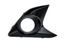 REJILLA TOYOTA AYGO X 2022-2025 PARACHOQUES DELANTERO / NEGRA BRILLANTE / CON ANTINIEBLA / DERECHA