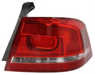PILOTO TRASERO VOLKSWAGEN PASSAT 2010-2014 SEDAN / EXTERIOR / BASE CLARA / DERECHO