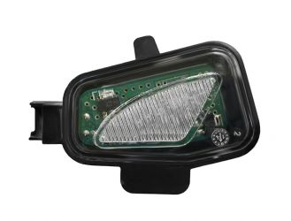 LUZ DE CORTESIA VOLKSWAGEN TOURAN 2015-2021 DERECHO
