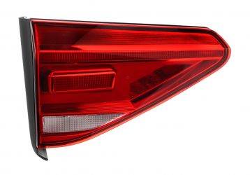 PILOTO TRASERO VOLKSWAGEN TOURAN 2015-2021 INTERIOR / IZQUIERDO
